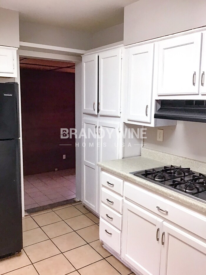 Building Photo - 3035 Christine Rd