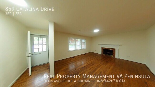 Building Photo - 859 Catalina Dr