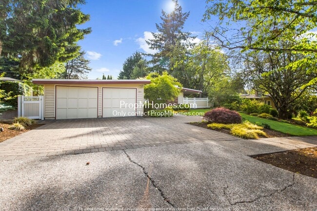 Building Photo - Your Mid-Century Dream Home: Three Bedrooms and an ADU Await!