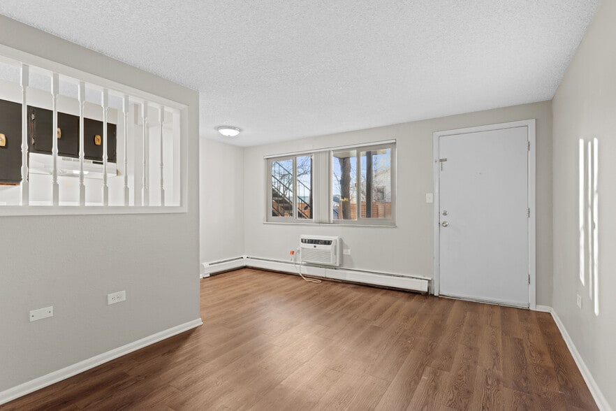 Building Photo - 3535spea