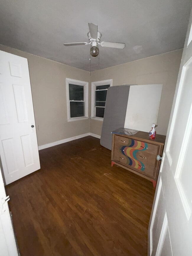 Building Photo - 742 Colonial Dr