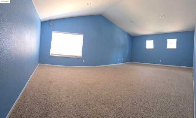 Building Photo - 462 Windwood Dr
