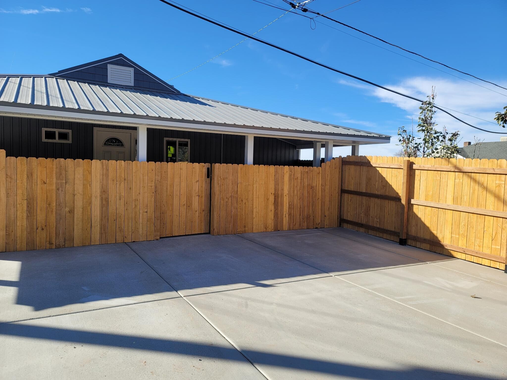 Building Photo - 168 E 70 S