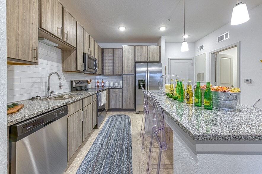 Kitchen - East Bay Flats Apartments