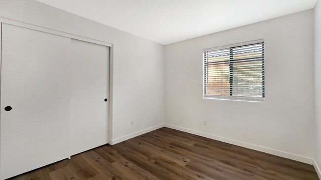 Building Photo - Location! Location! Location! 83rd & Thunderbird