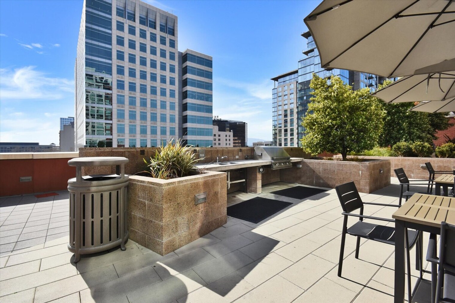 Building Photo - 77 N Almaden Ave