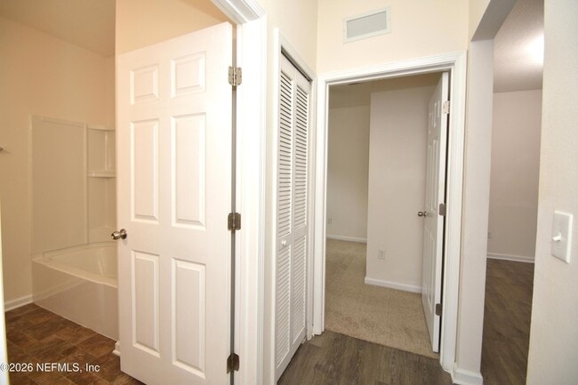 Building Photo - 2211 Golden Lake Loop
