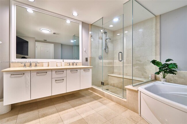 Building Photo - 3101 S Ocean Dr