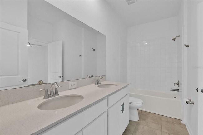 Building Photo - 6452 Sprucepine Ln