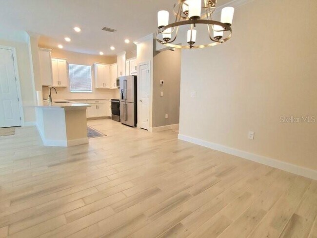 Building Photo - 16087 Ivy Rdg Ct