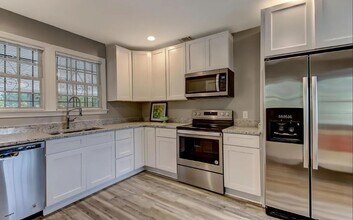 Building Photo - Midtown Retreat