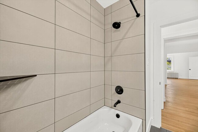 Building Photo - 430 Cinnaminson Ave