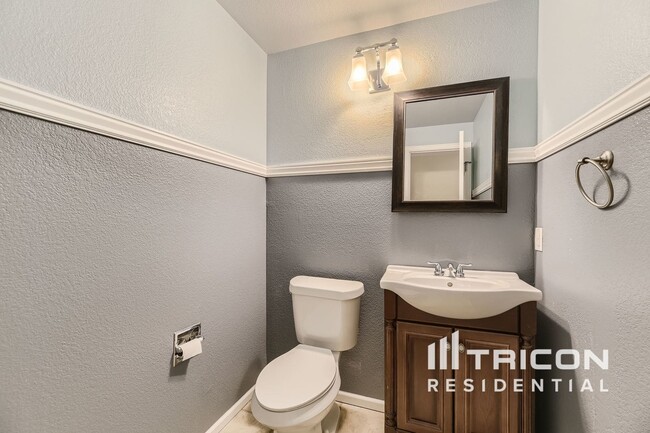 Building Photo - 3856 Rawhide Cir
