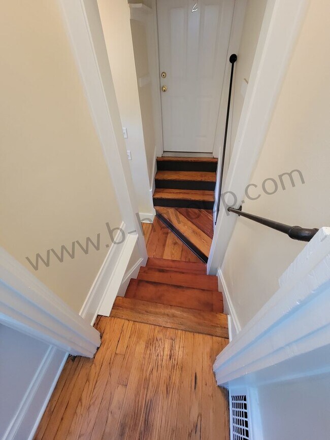 Building Photo - 6743 12th Ave