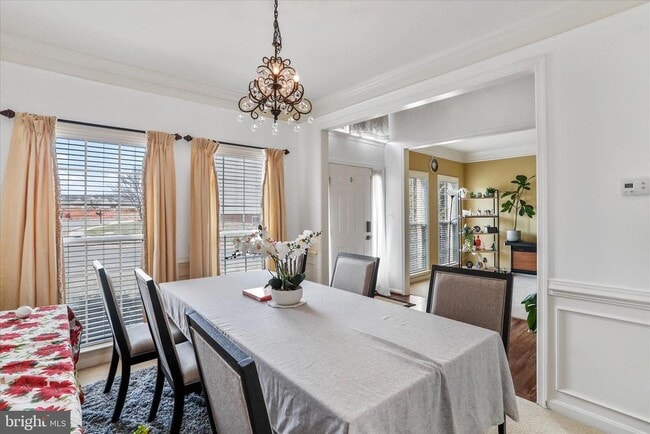 Building Photo - 301 Fontana Cir