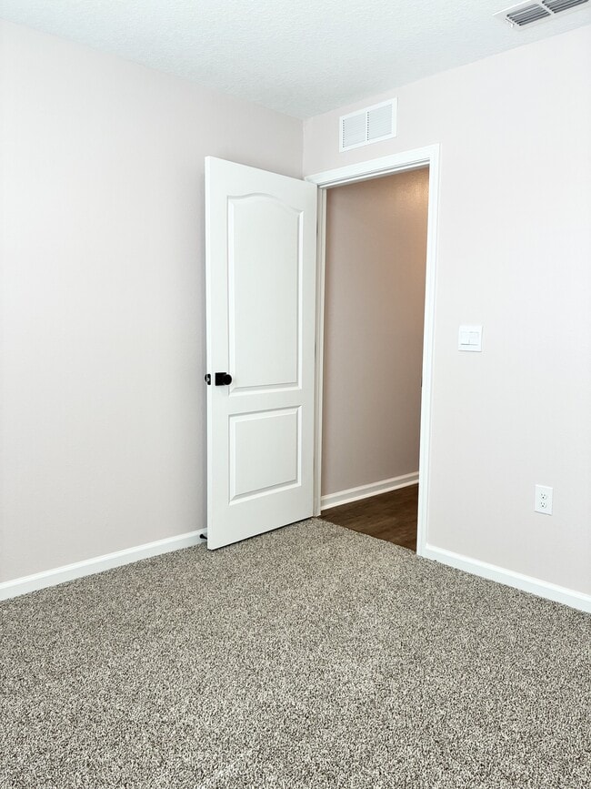 Building Photo - 5983 Ortega Lk Dr