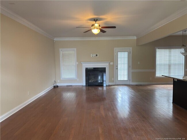 Building Photo - 4015 Summerberry Dr