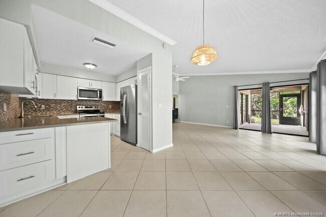 Building Photo - 4181 SW Egret Pond Terrace