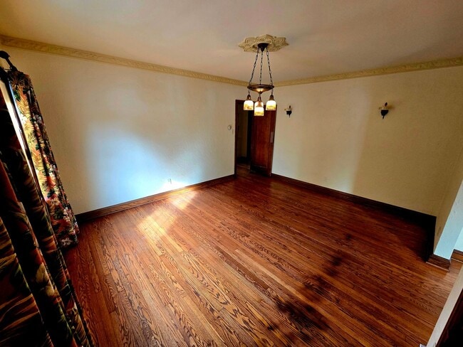 Building Photo - 519-521-521 N 50th St