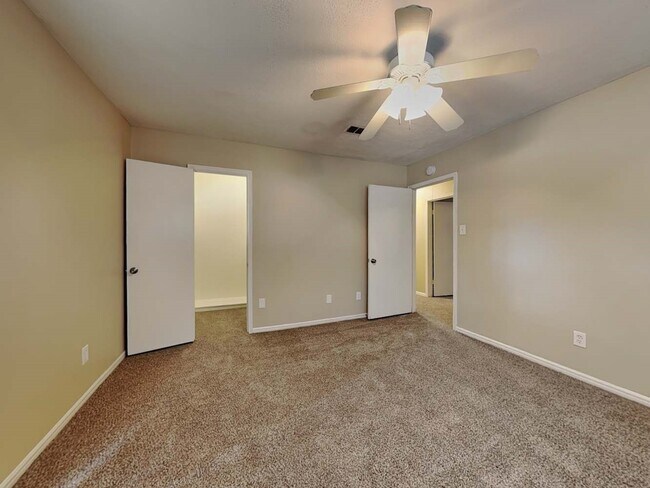 Building Photo - 3802 Highfalls Dr