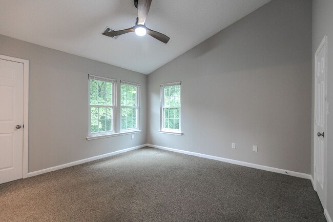 Building Photo - 1043 Downing Ct