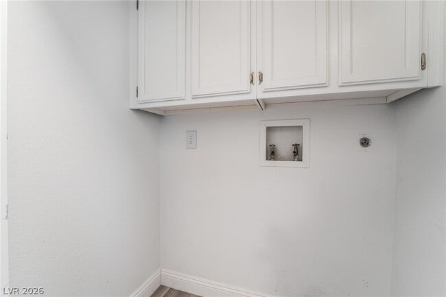 Building Photo - 3929 S Torrey Pines Dr