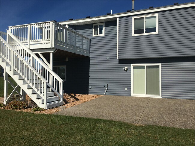 Building Photo - 5726 Egret Ave