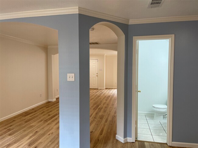 Building Photo - 11735 Alief Clodine Rd