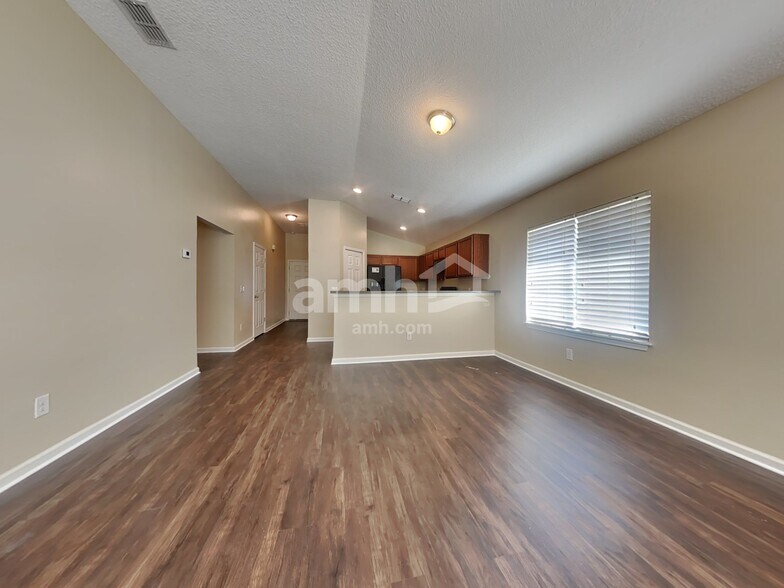 Building Photo - 6126 Sage Willow Way