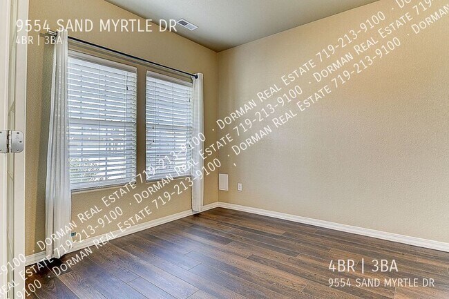 Building Photo - 9554 Sand Myrtle Dr