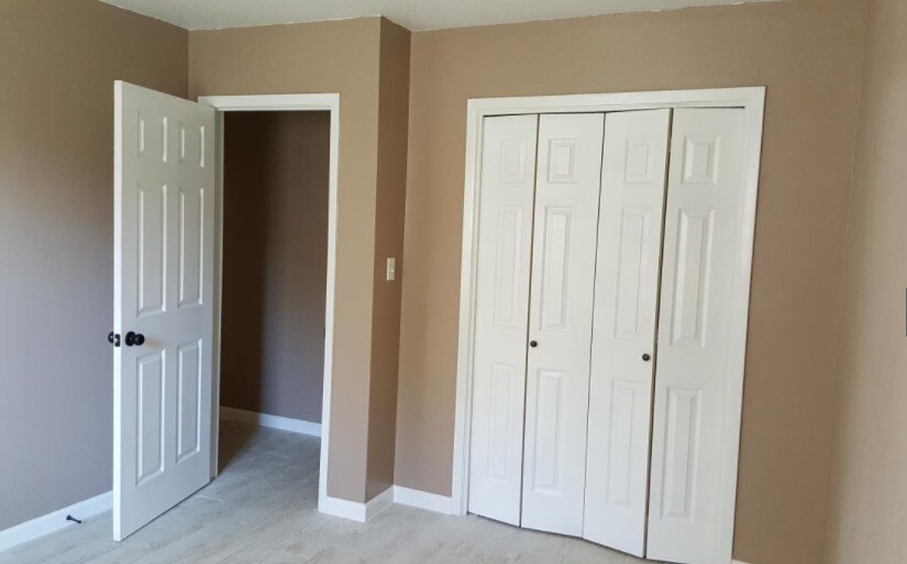 Building Photo - 943 Valley Rd