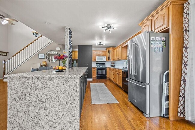 Building Photo - 10940 Devils Den Rd