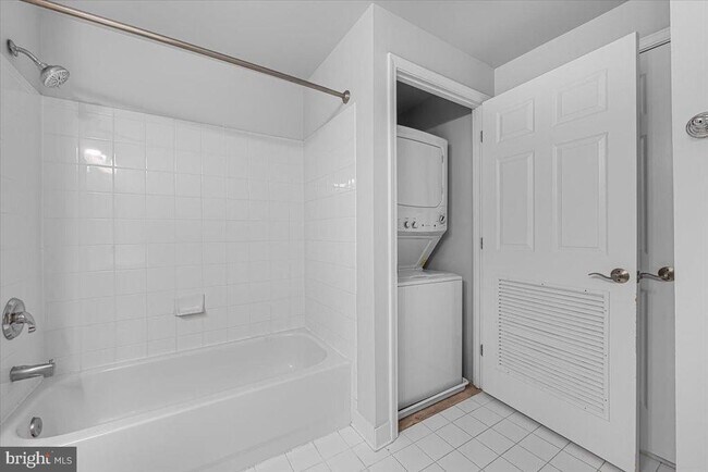 Building Photo - 11710 Old Georgetown Rd