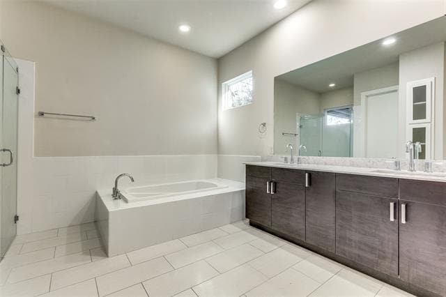 Building Photo - 2070 Modern Pl
