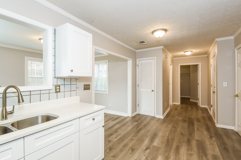 Building Photo - 3082 Sentinel Cir