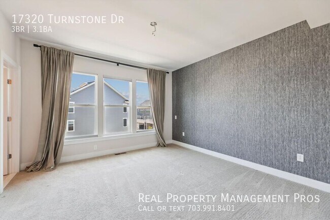 Building Photo - 17320 Turnstone Dr