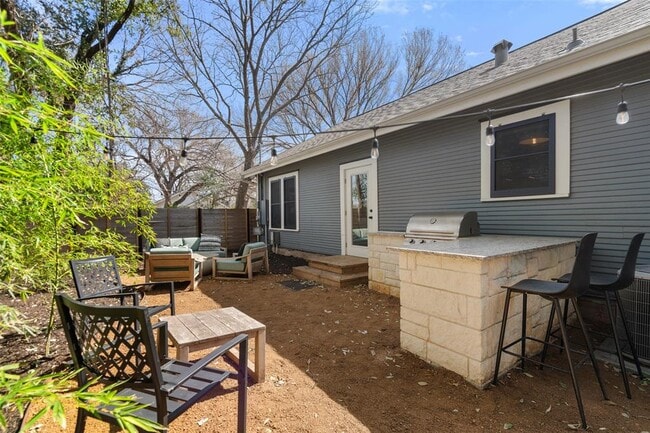 Building Photo - 4612 Avenue B