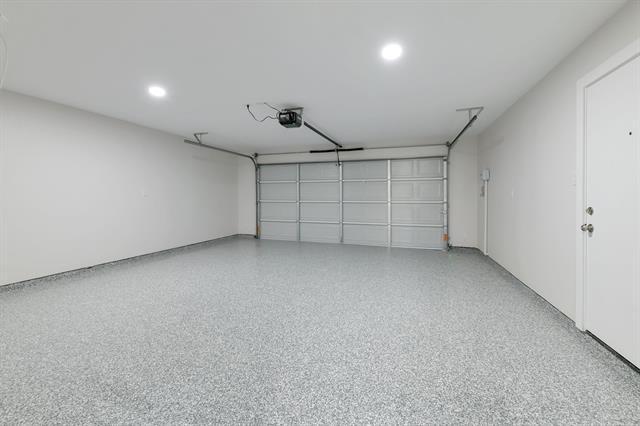 Building Photo - 2717 Meadow Green