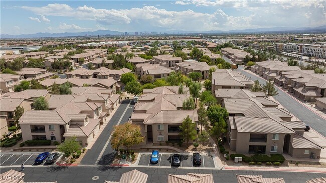 Building Photo - 4725 Basilicata Ln