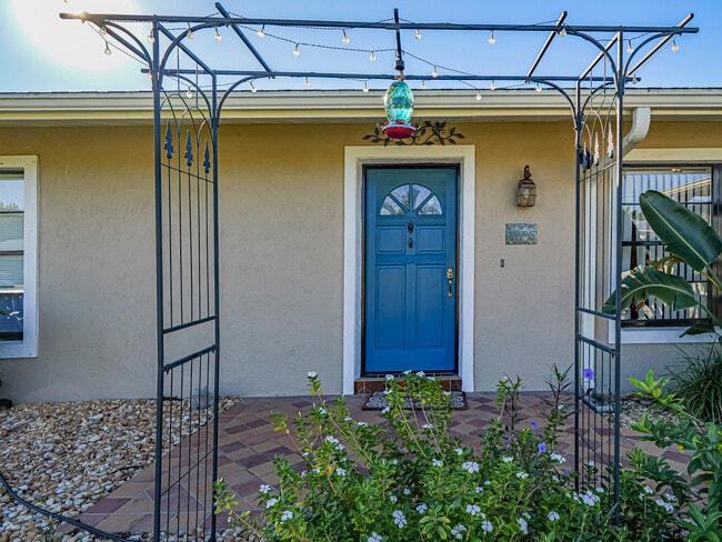 Building Photo - 174 Joy Haven Dr