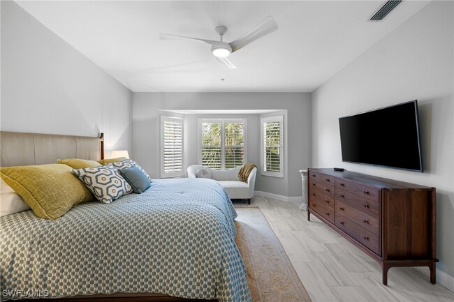 Building Photo - 4700 Yacht Harbor Dr