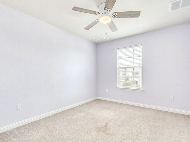 Building Photo - Beautiful 3/BR 2.5/BA Rental with Spacious...