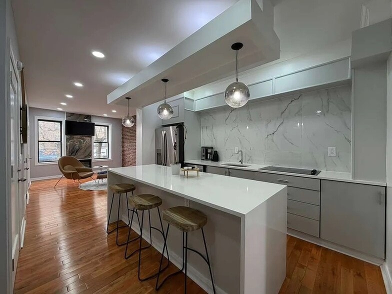 Building Photo - 671 Flatbush Ave