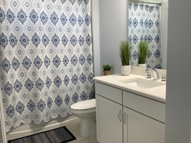 Building Photo - 424 Tropics Ave