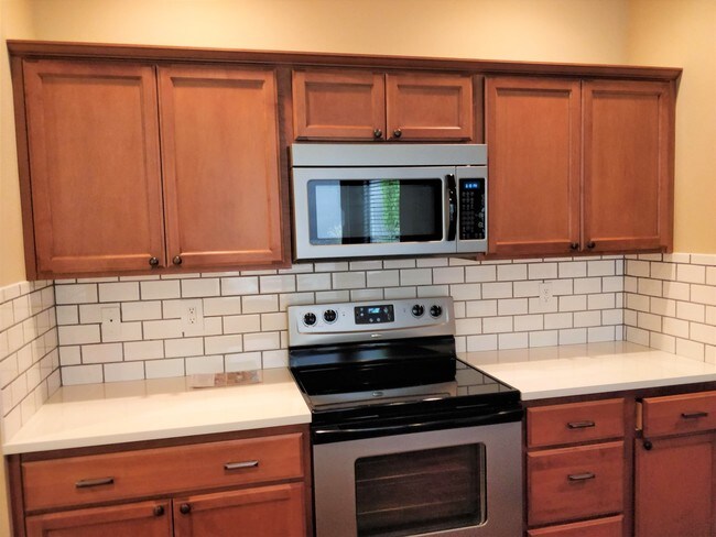 Cooking Range - 22923 41st Drive Southeast