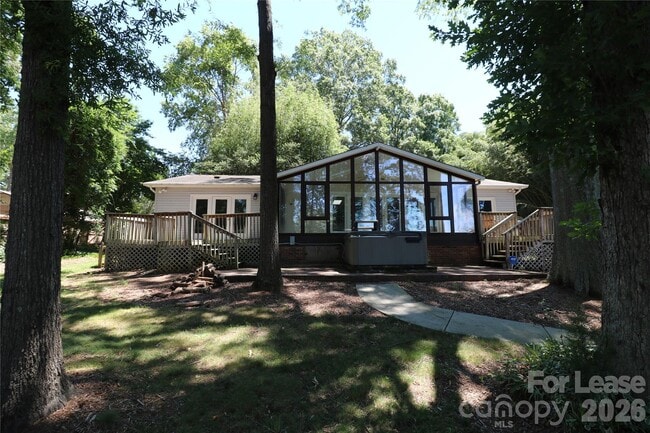 Building Photo - 4589 Giles Ave