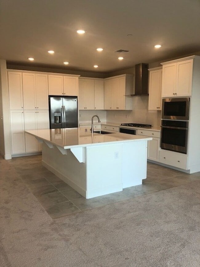 Building Photo - Single Story Stockton Home - Located in We...