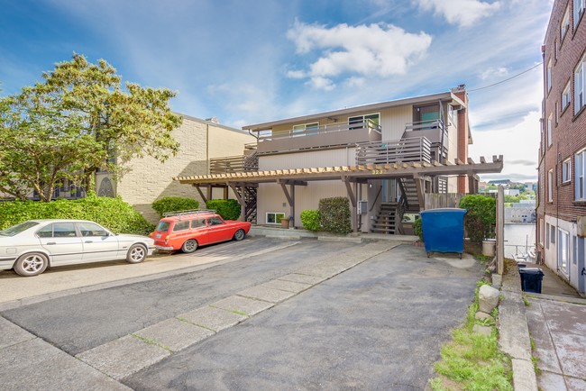 Building Photo - Portage Bay Flats