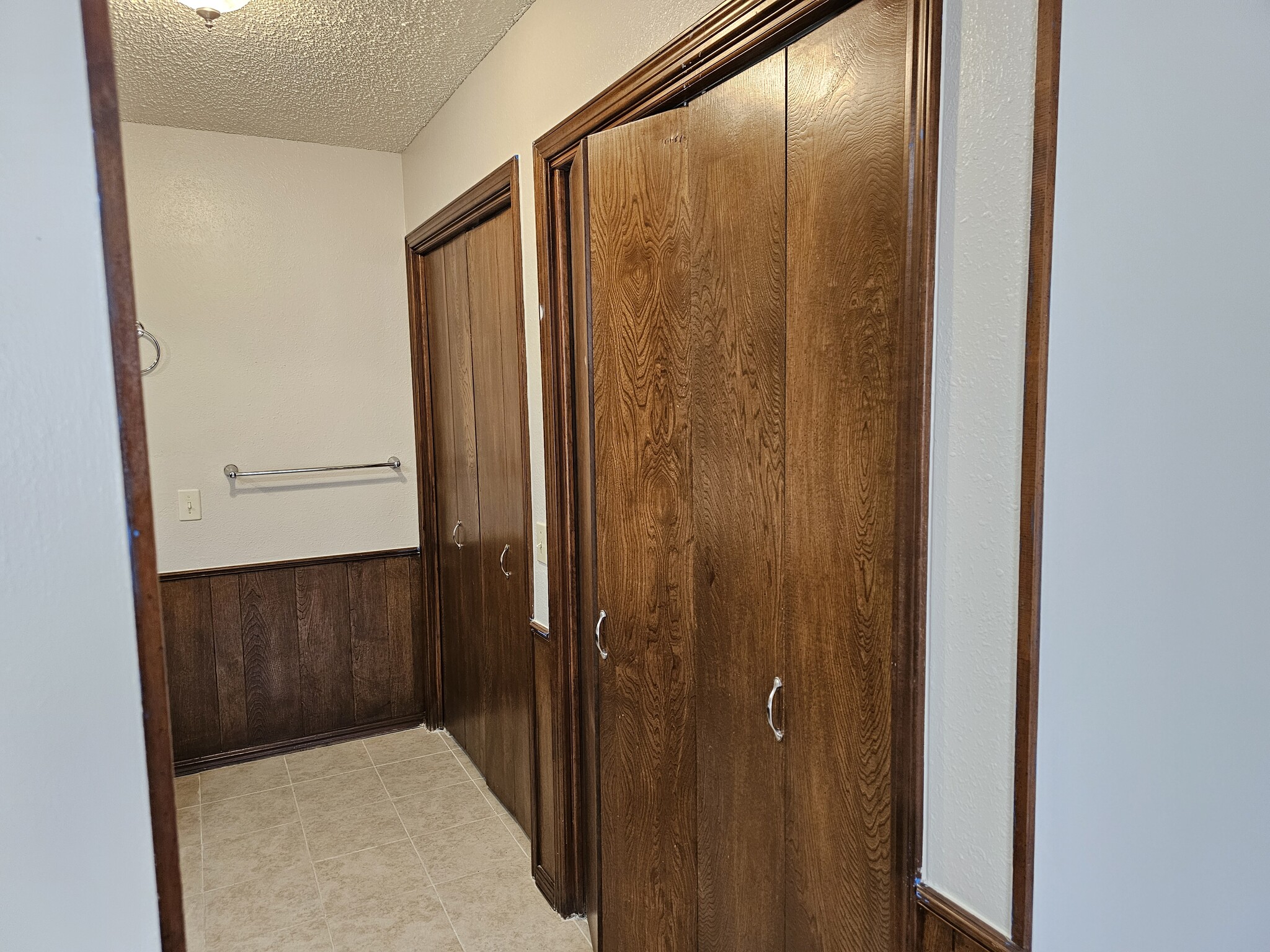 Master Bathroom with 2 closets - 2104 NW 118th Ter