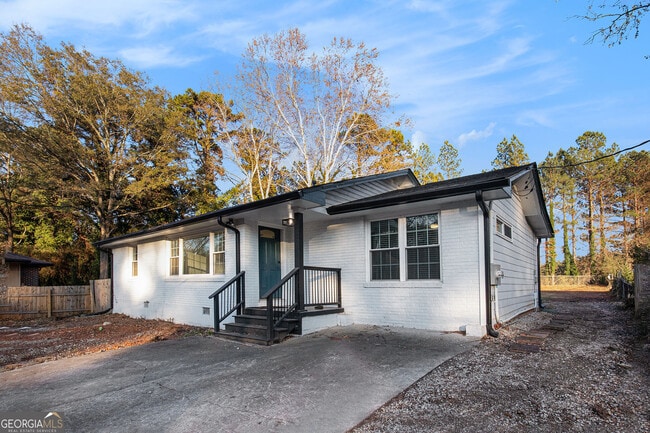 Building Photo - 2105 Fellowship Rd